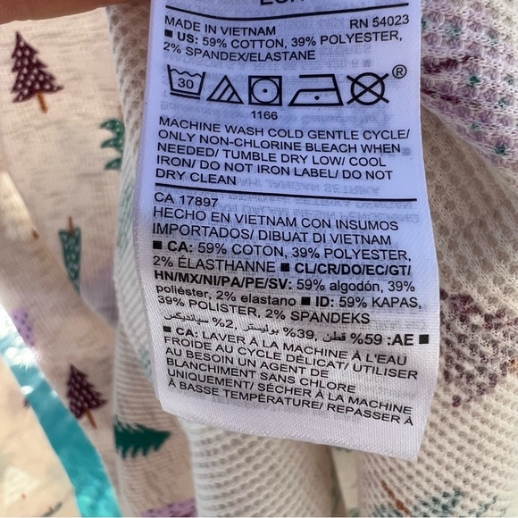 Old Navy Thermal - Picture 5 of 5